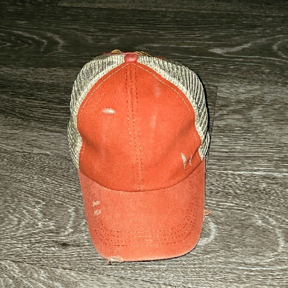 Womens Rusty Orange Cap With Fun Backside!! Great Condition. - Picture 1 of 8